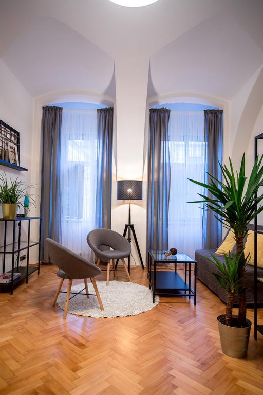 Friday Songs Apartment Prague Exterior photo